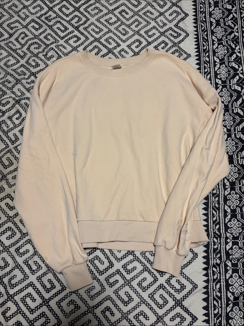 Cream Crewneck Pullover Sweater - Cropped